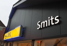 Gevelrenovatie Autobedrijf Smits 